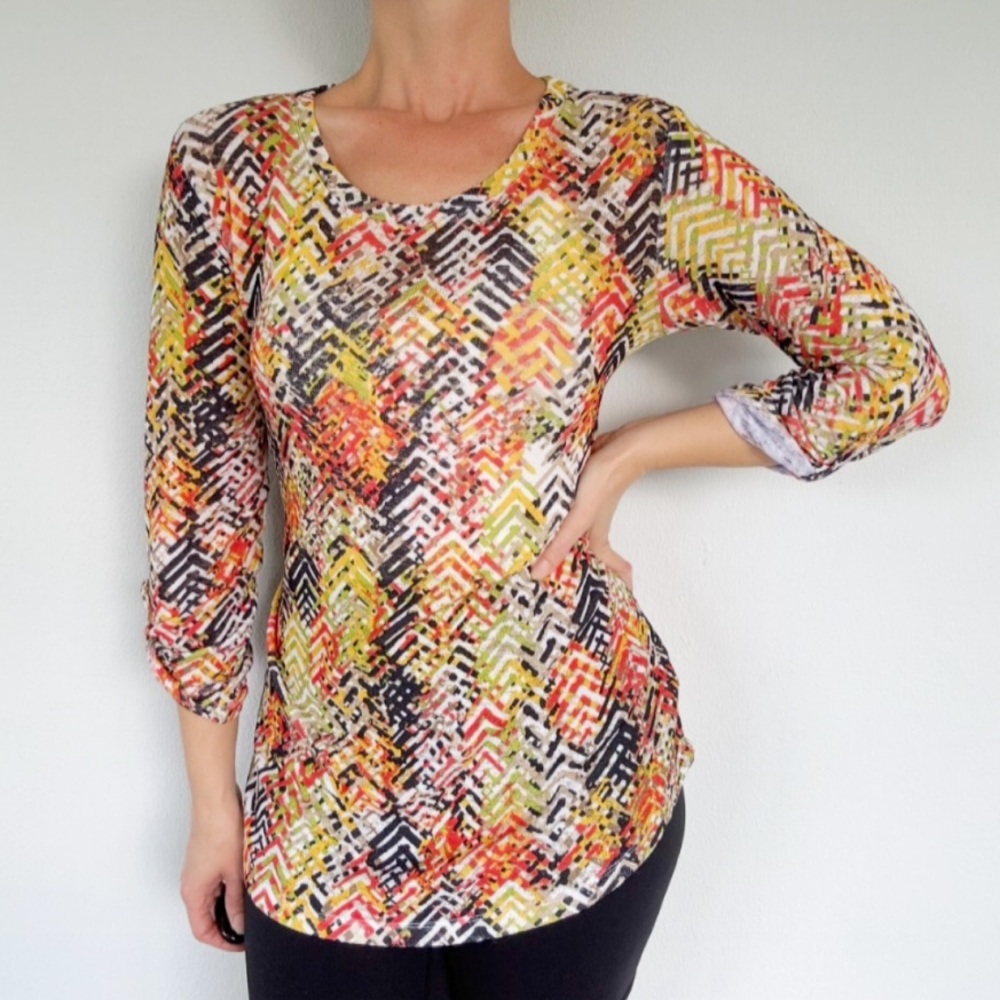 Premise orange green abstract chevron print 3/4 sleeve stretch blouse size small